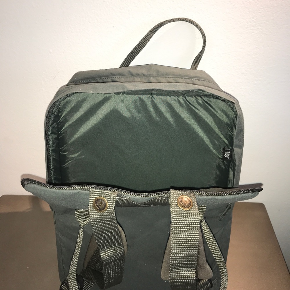 AUTHENTIC FJÄLLRÄVEN KÅNKEN 13" LAPTOP BACK PACK - Picture 5 of 8